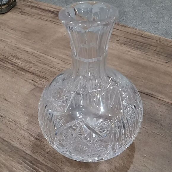 Vintage crystal wine/water decanter with no brand 3" opening 8" tall - Picture 1 of 3